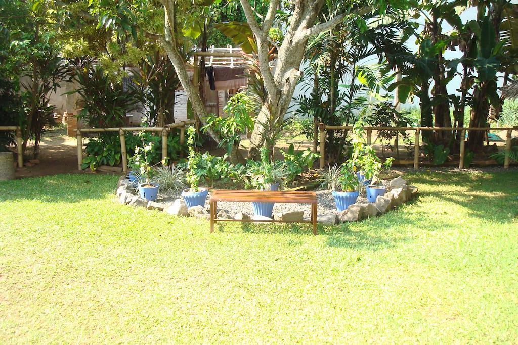Blue Seas Guest House Dehiwala-Mount Lavinia Ngoại thất bức ảnh